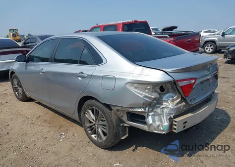2015 Toyota Camry Se z USA, uszkodzony, nr VIN 4T1BF1FK4FU087419